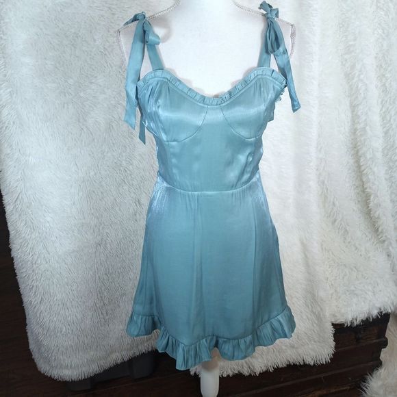 FOREVER 21 SATIN LIKE BLUE MINI DRESS SZ.L EUC - Picture 4 of 10
